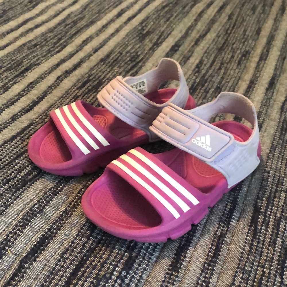 Adidas size 8 sports sandals